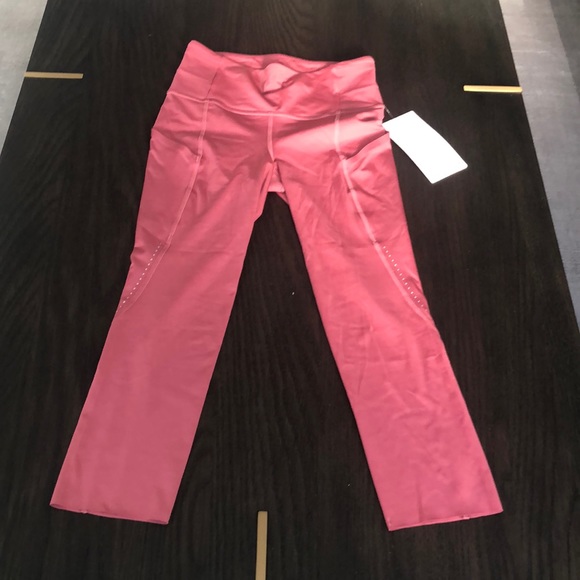 NWT Lululemon fast and free hr crop 21” - Picture 7 of 9